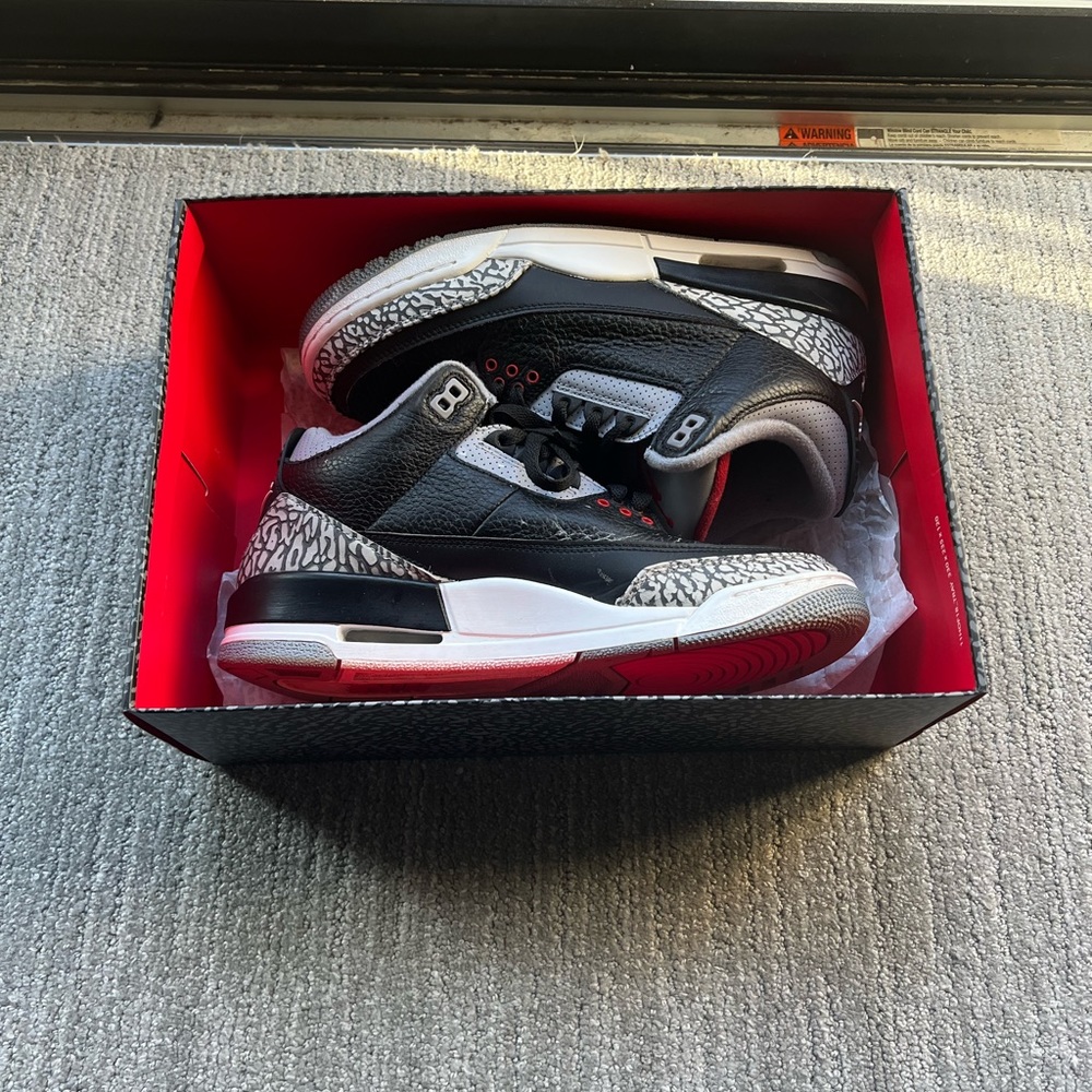 Air Jordan Retro 3 “black cement” size 8.5